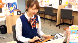 Auショップ豊橋牛川のバイト求人情報 W シフトワークス