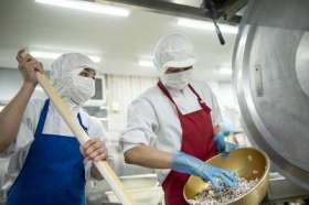 江東区大島　学校給食の求人画像