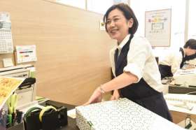 クイーンズ伊勢丹　本八幡店の求人画像
