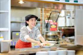 ジョリーパスタ　七尾店の求人画像