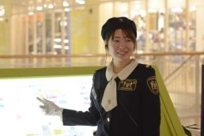 【名古屋市港区】キレイな商業施設で受付・巡回スタッフ　5名募集の求人画像_1