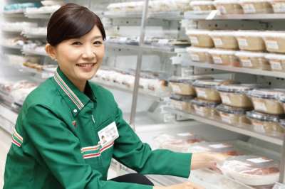 セブンイレブン　京王稲田堤駅南口店のアルバイト写真