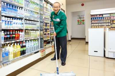 セブンイレブン　浜北染地台店のアルバイト写真