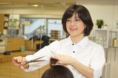 ヘアースタジオ Iwasaki 荏子田店のバイト求人情報 W シフトワークス