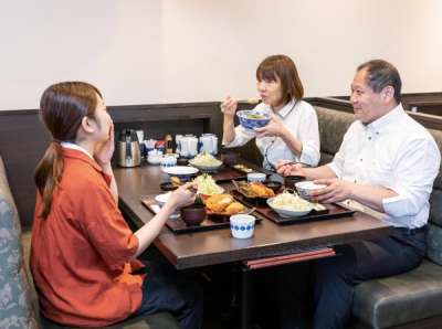 とんかつ濵かつ　熊本清水バイパス店[2201501]のアルバイト写真