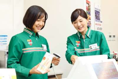 ★人気のコンビニバイト★本部町にセブンイレブンが初出店！一緒に働...