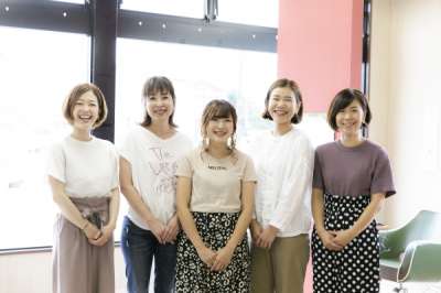 ヘアカラー専門店　カラープラス　イオン豊田店のアルバイト写真