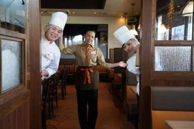 ステーキのどん　環七梅島店　(2900)のアルバイト写真
