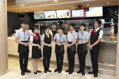 マクドナルド　飛田給駅前店のアルバイト写真