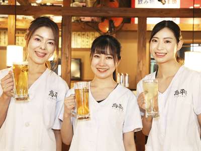 【接客・ホール】まかない有！玉子焼きとやきとりが名物の大衆酒場