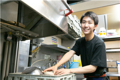 幸せの焼肉食べ放題　かみむら牧場　横浜鶴見駒岡店　1591のアルバイト写真