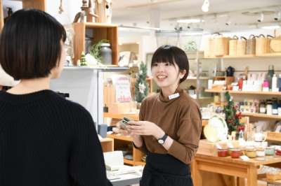 ドゥ・セー　枚方モール店のアルバイト写真