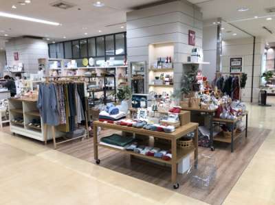 ドゥ・セーいよてつ髙島屋のアルバイト写真