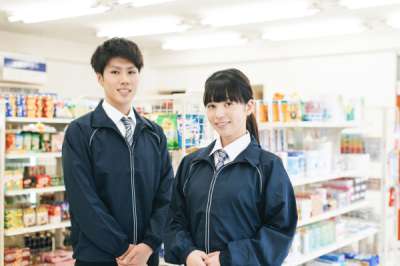 ＼＼コンビニレジ販売員さん募集っ！／／空港内店舗★??★??