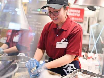 肉のヤマ牛　ゆめタウン高松店のアルバイト写真