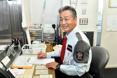現場固定◎お笑い芸人を使った動画で研修充実！未経験スタート応援♪...