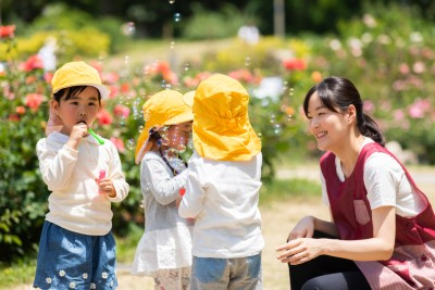 成晃ひかり保育園(JP005230/P/支援員)の求人画像