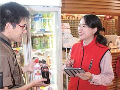 yd2394北陸コカ・コーラボトリング株式会社　東信事業所のアルバイト写真