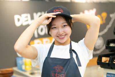 bb.q OLIVE CHICKEN cafe　 千里中央店（オリーブチキンカフェ）【1594】のアルバイト写真
