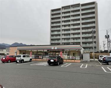 セブンイレブン　山口吉敷下東店のアルバイト写真