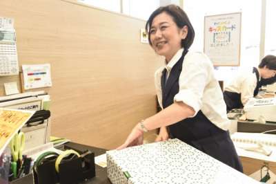 クイーンズ伊勢丹　仙川店のアルバイト写真