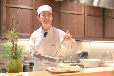 まきの　難波千日前店のアルバイト写真