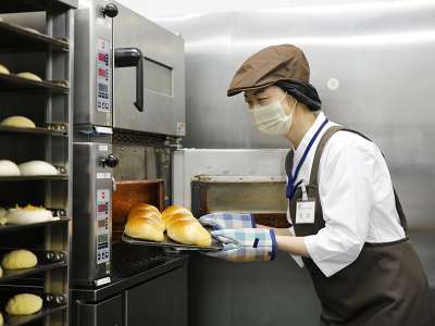 yd2253クスリのアオキ　高野口店のアルバイト写真