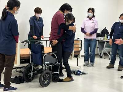 KOSMOホームヘルプサービス高槻事業所のアルバイト写真