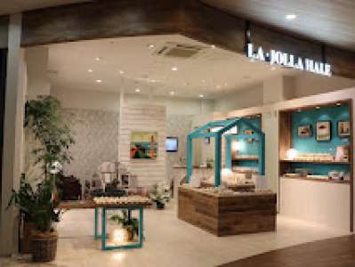 LA・JOLLA HALE 横浜ベイクォーター店のアルバイト写真