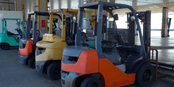 フォークリフト作業の志望動機の書き方や例文、注意点を紹介
